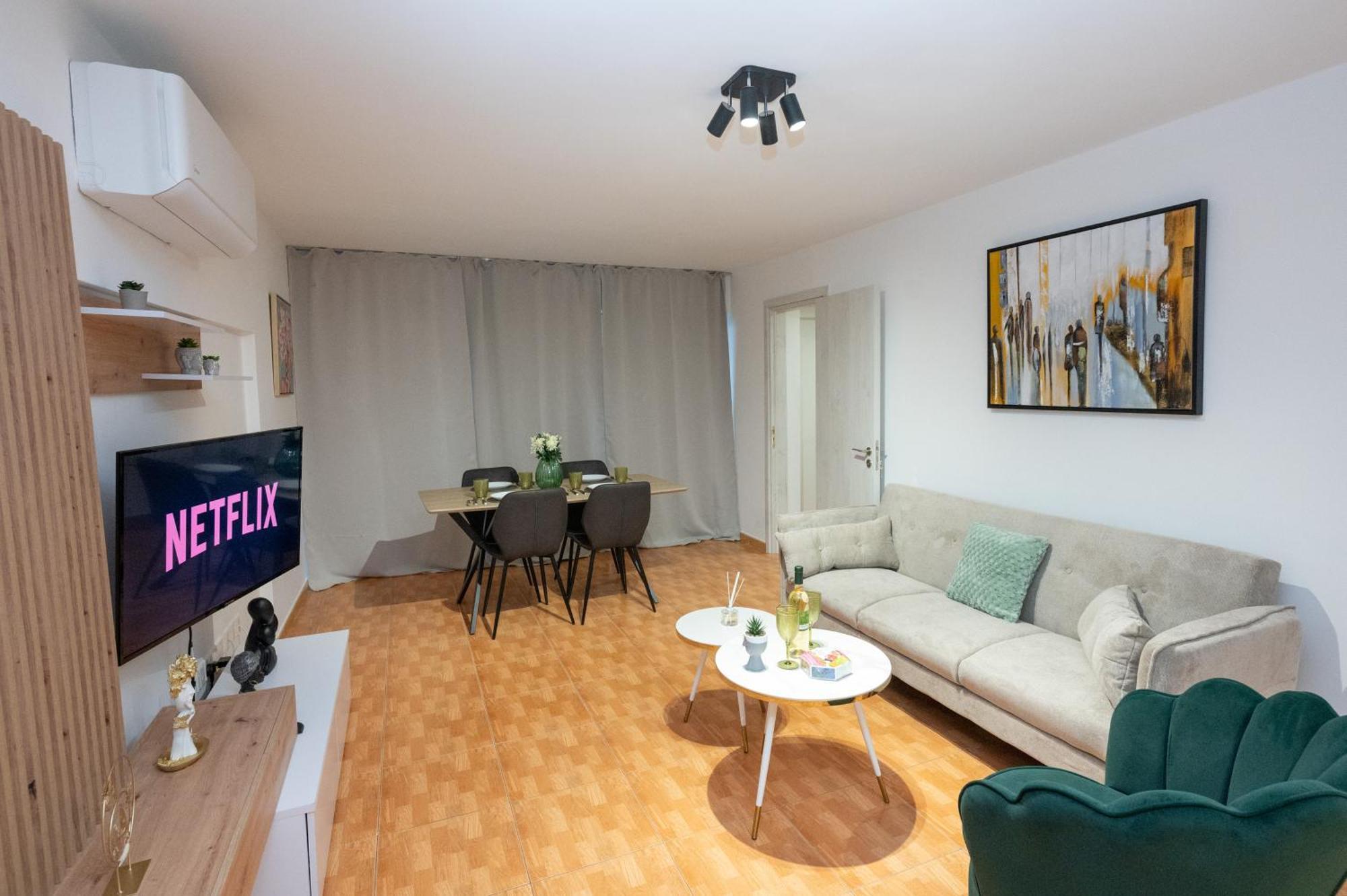Napa Centrale Suites Ayía Nápa Extérieur photo