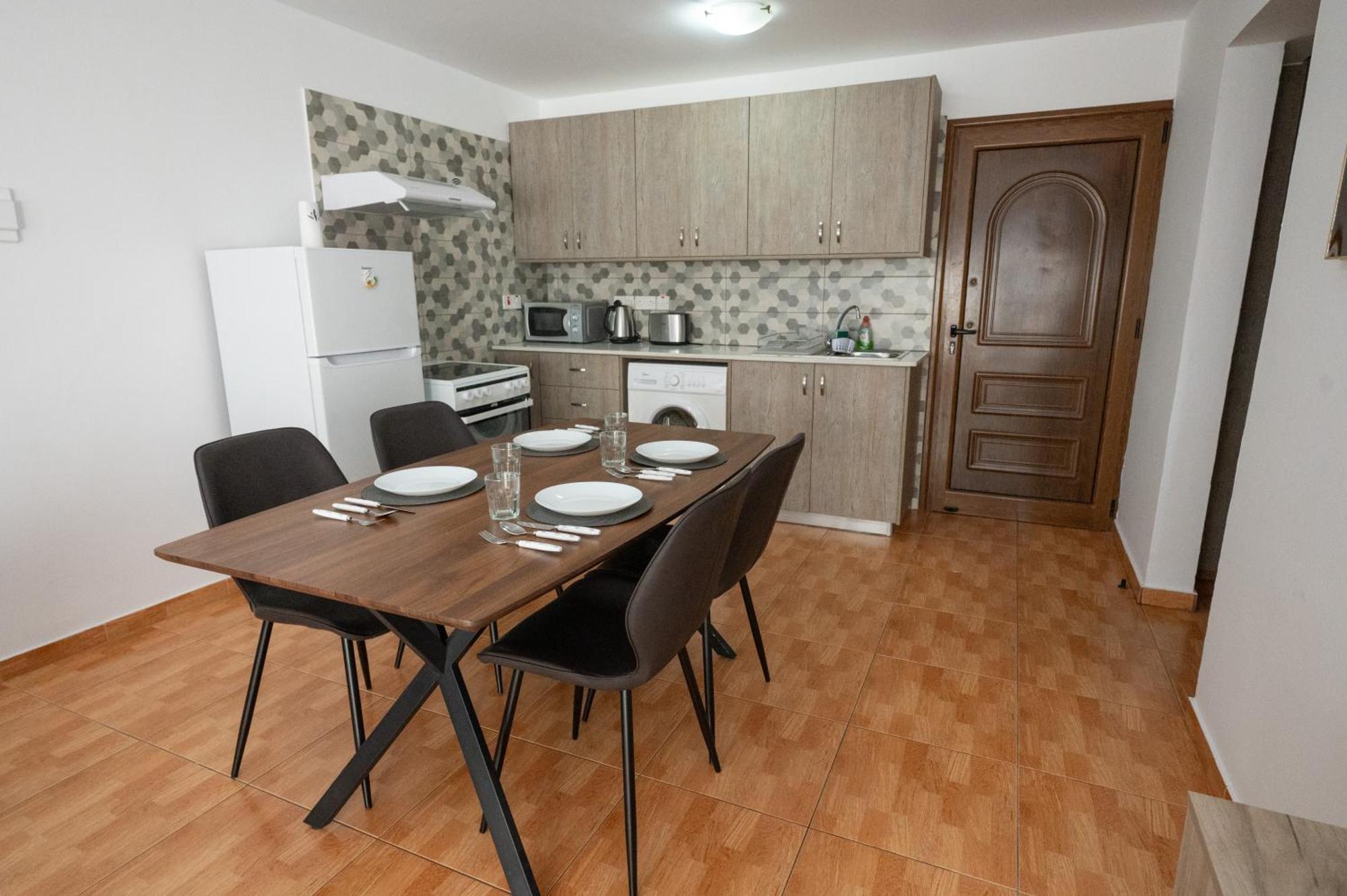 Napa Centrale Suites Ayía Nápa Extérieur photo