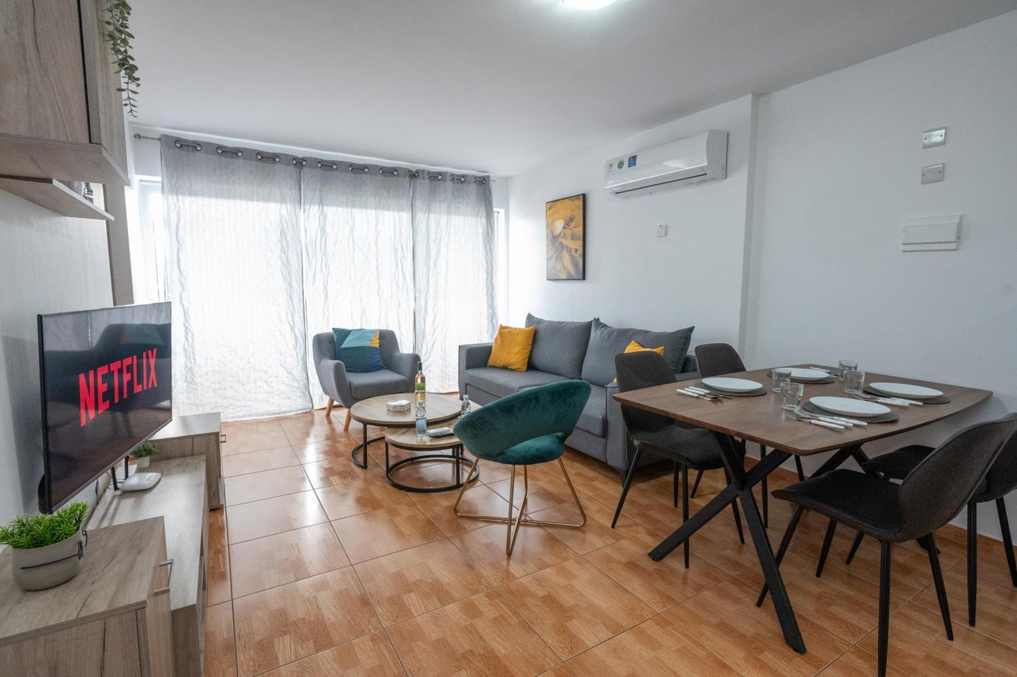 Napa Centrale Suites Ayía Nápa Extérieur photo
