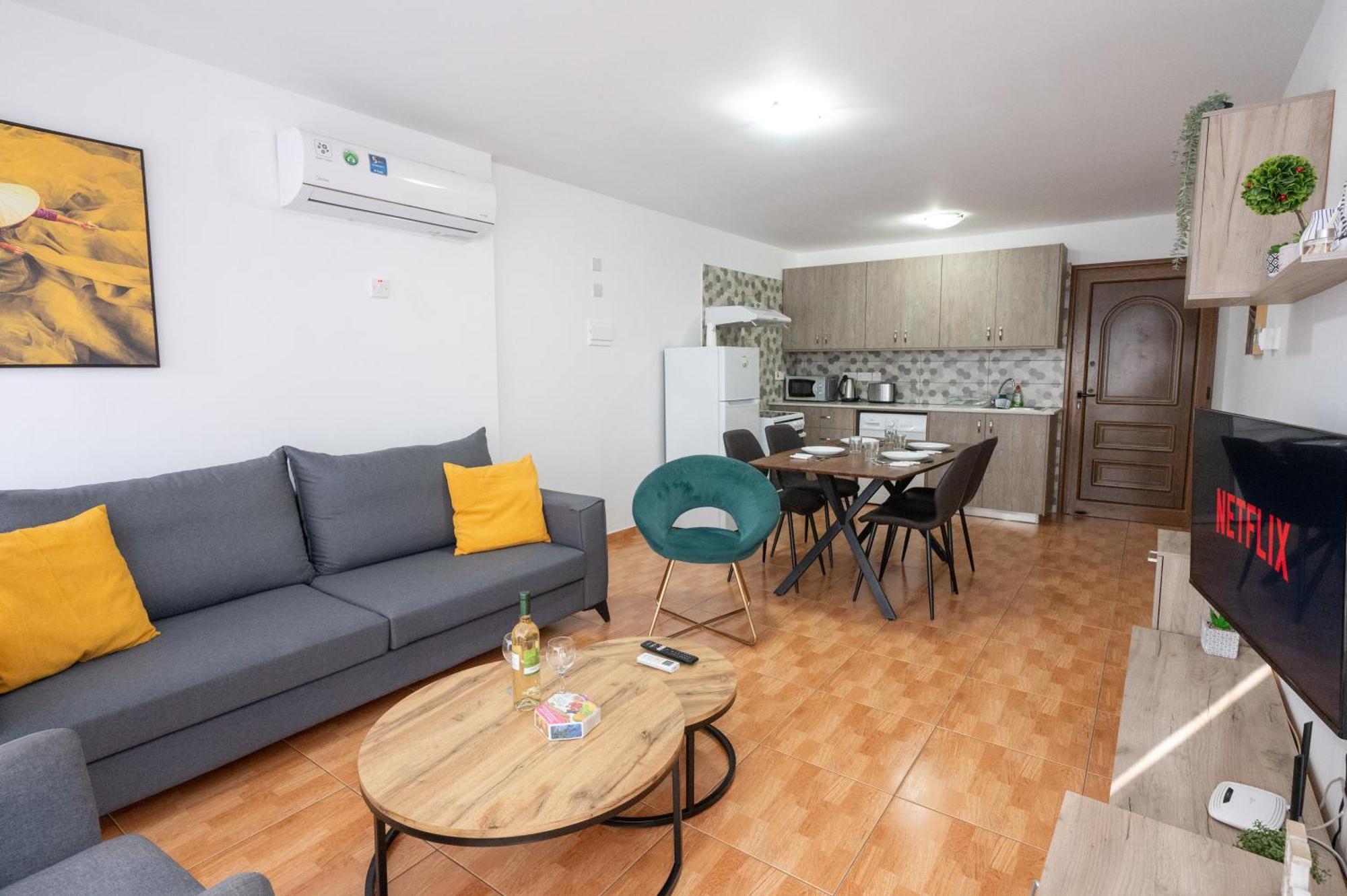 Napa Centrale Suites Ayía Nápa Extérieur photo