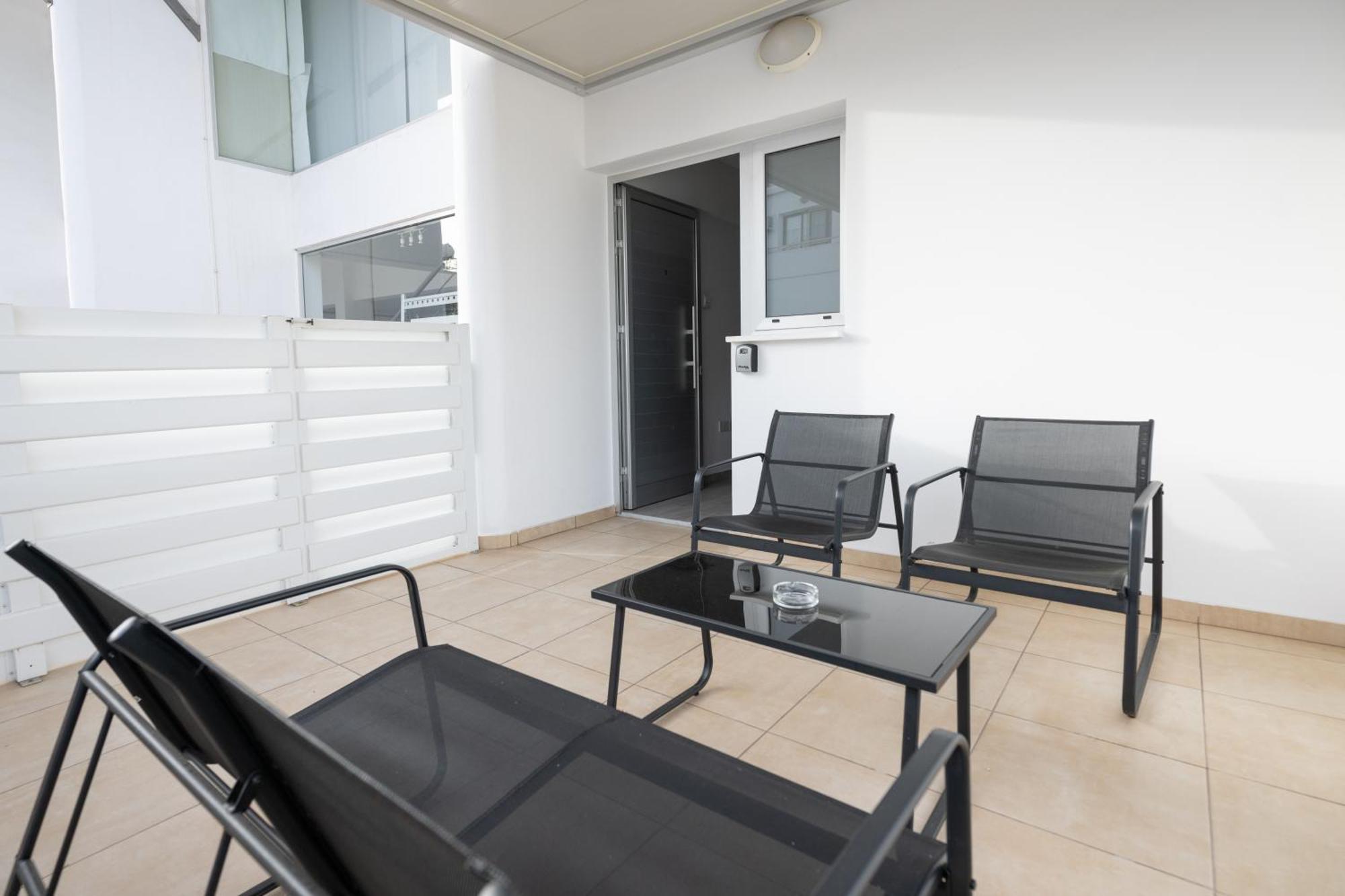 Napa Centrale Suites Ayía Nápa Extérieur photo
