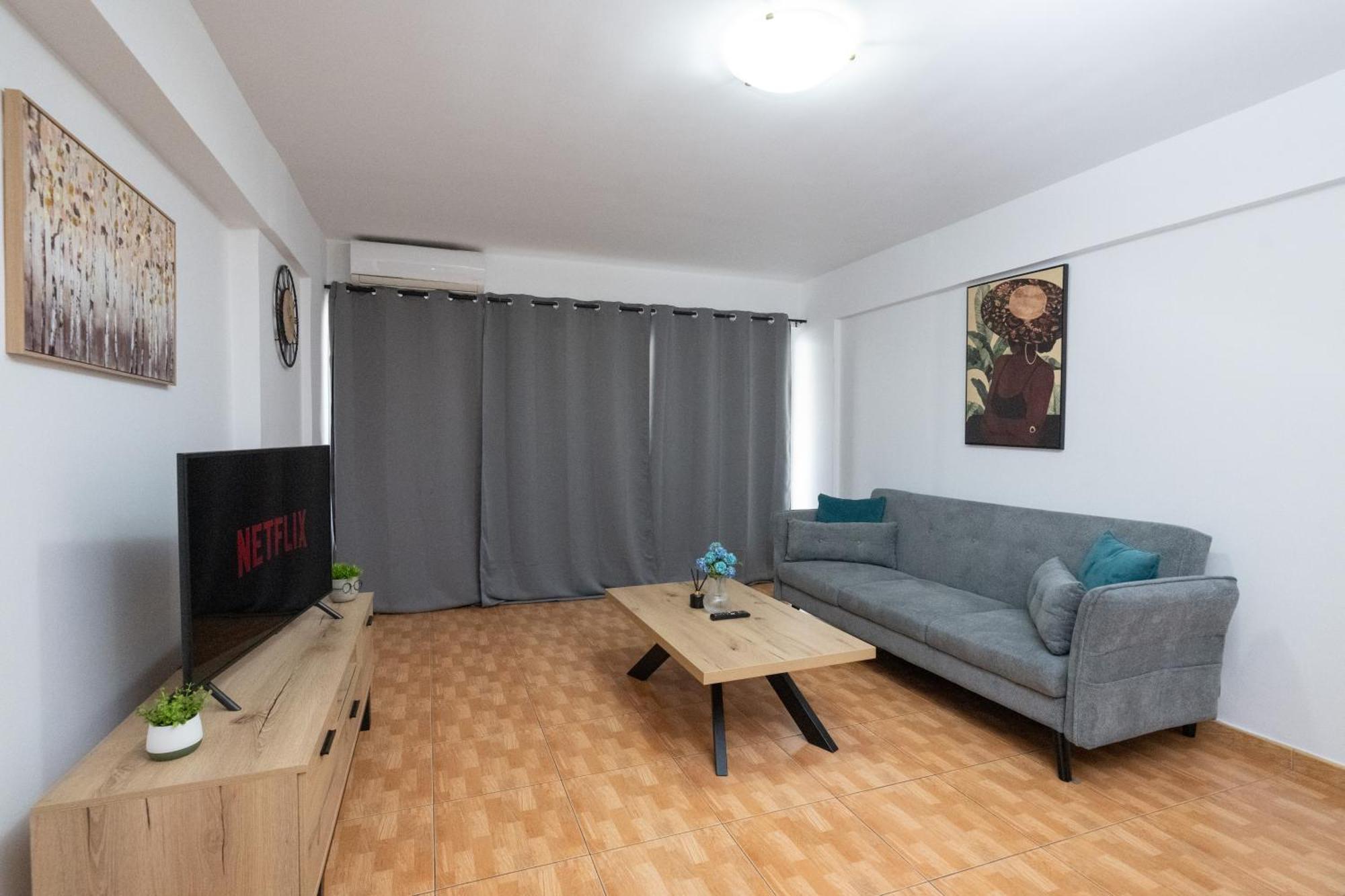 Napa Centrale Suites Ayía Nápa Extérieur photo
