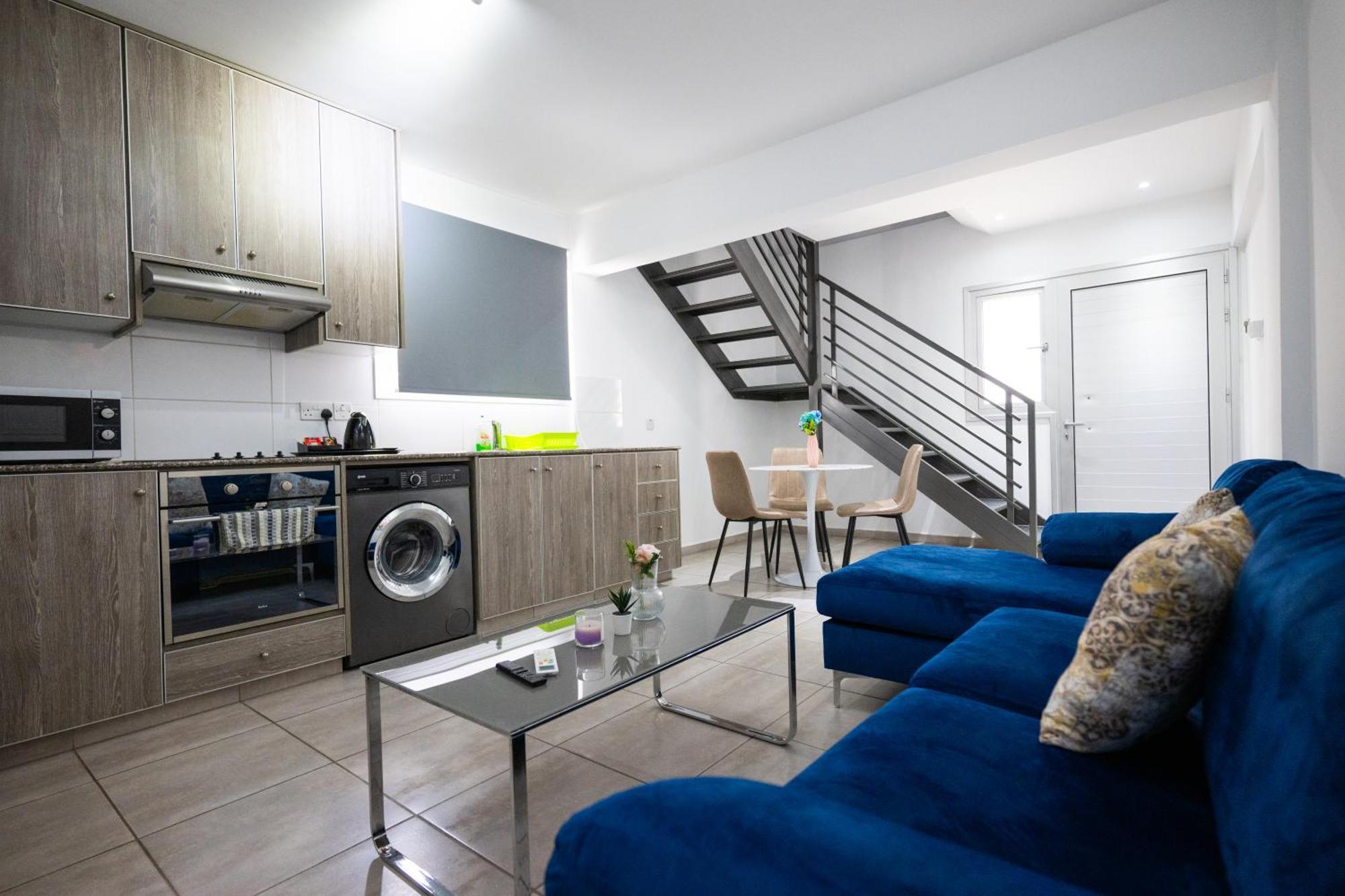 Napa Centrale Suites Ayía Nápa Extérieur photo