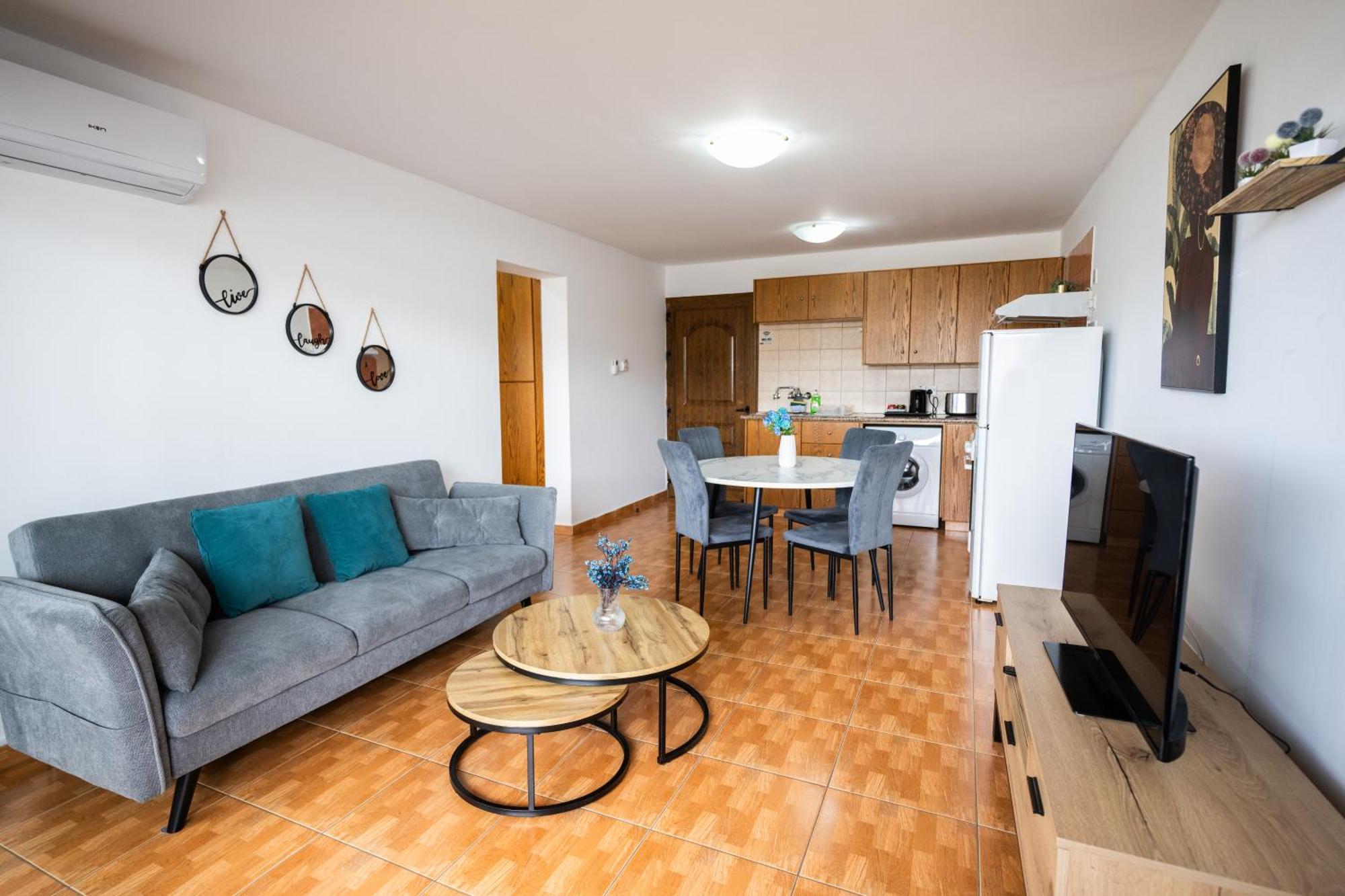 Napa Centrale Suites Ayía Nápa Extérieur photo